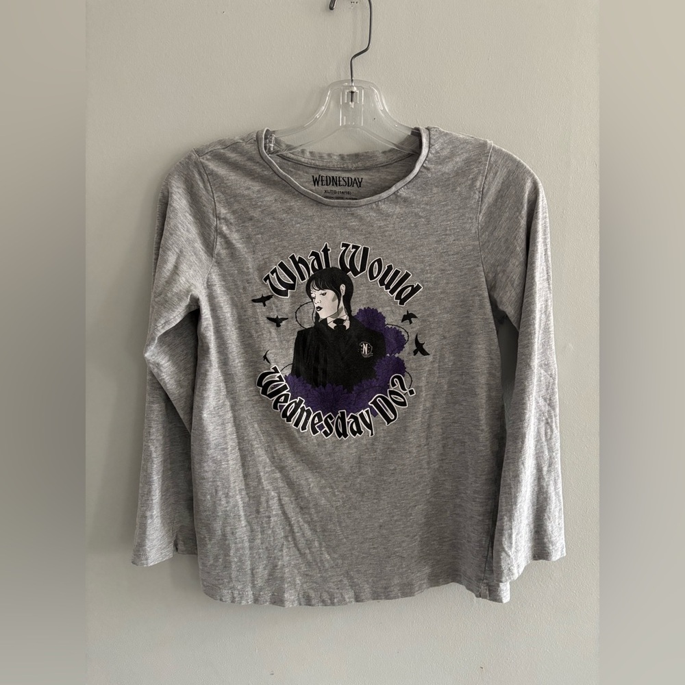 Wednesday Addams Gray Long Sleeve Shirt with Graphic Print Size 14-16 Girl’s